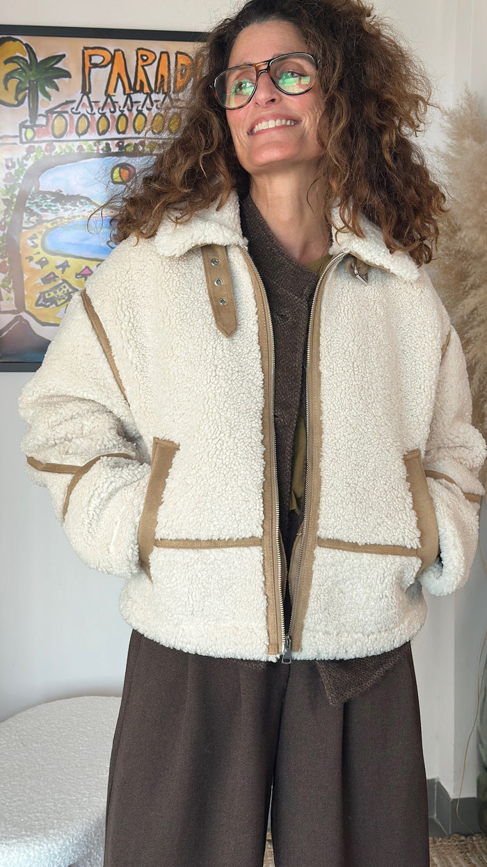 Manteau en fausse fourrure