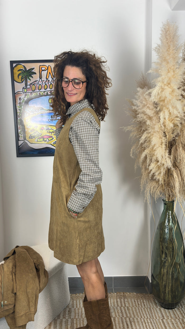 Robe faux daim