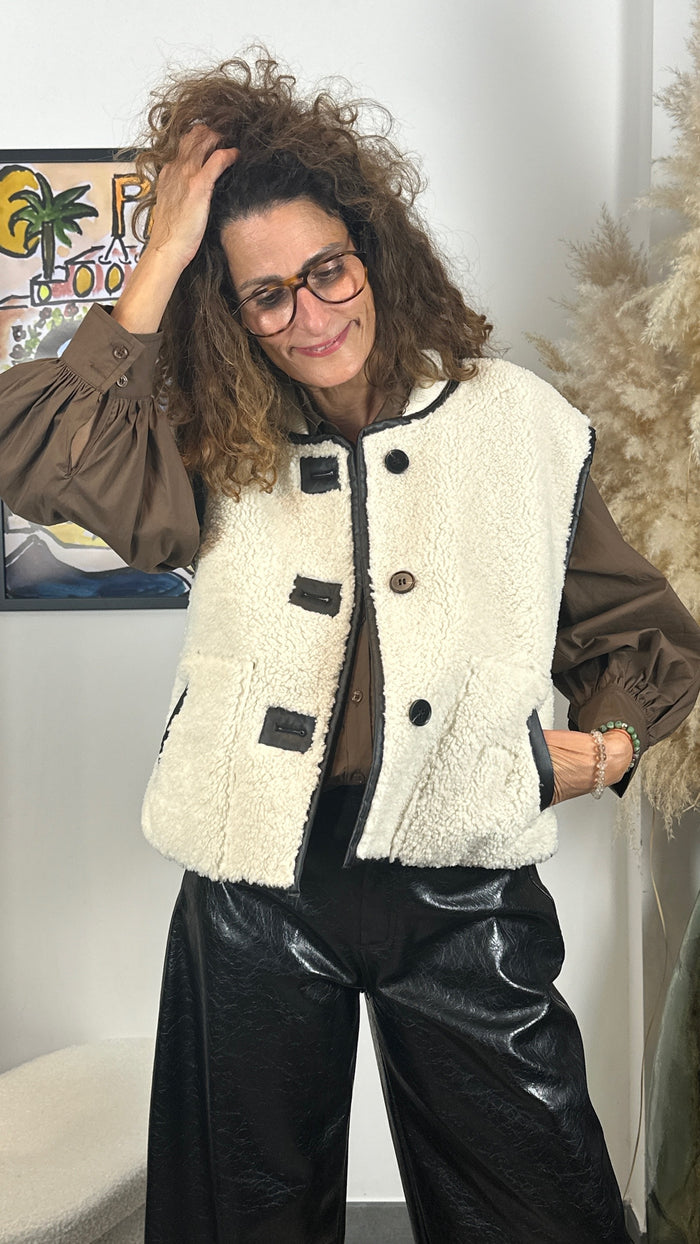 Gilet sans manche fausse peau lainée