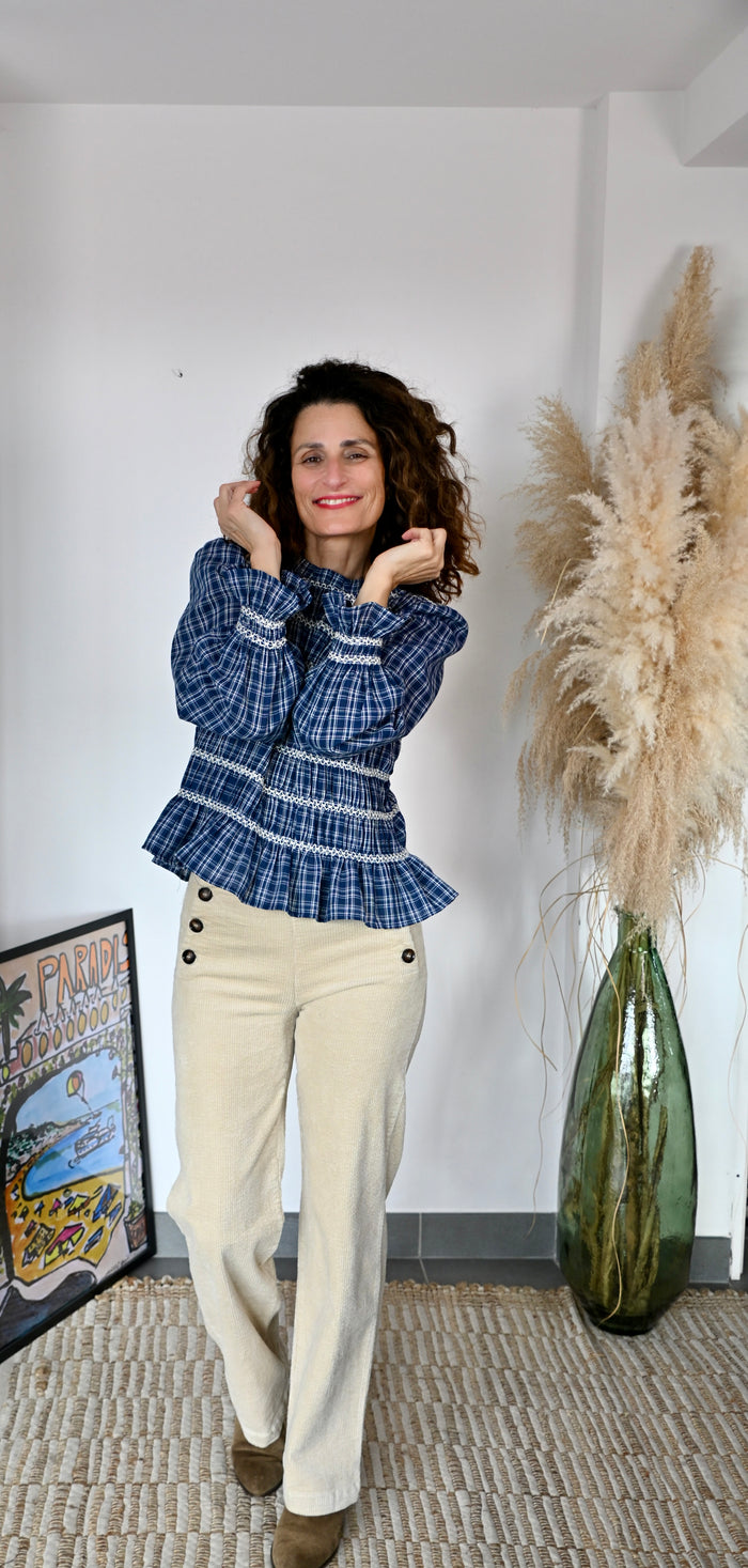Blouse en coton smockée à manches longues à carreaux bleus