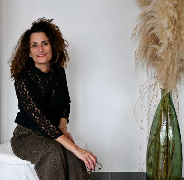 Blouse brodée noir
