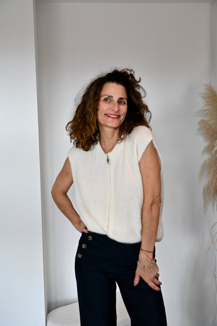 Gilet sans manches zippé en maille duveteuse