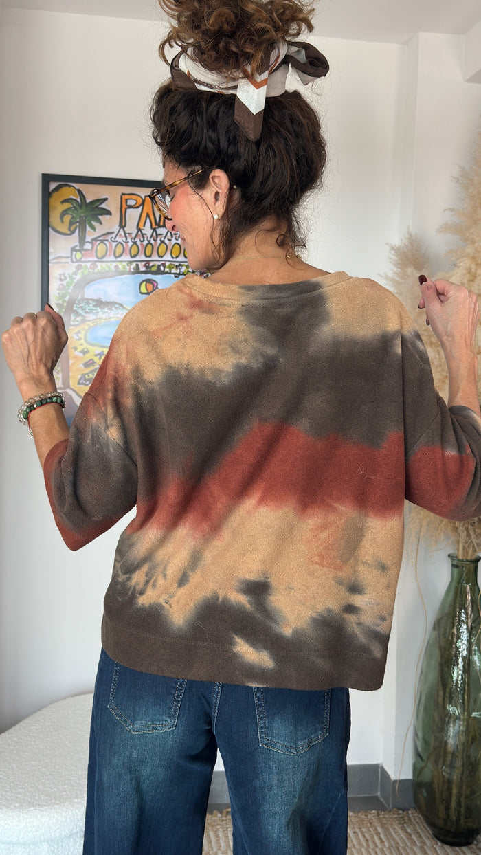 T-shirt tie and dye